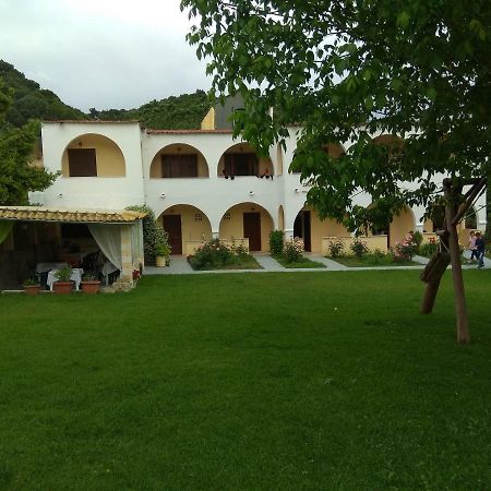 Santa Maria Hotel Vitaládes Екстериор снимка
