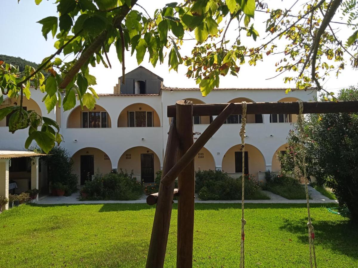 Santa Maria Hotel Vitaládes Екстериор снимка