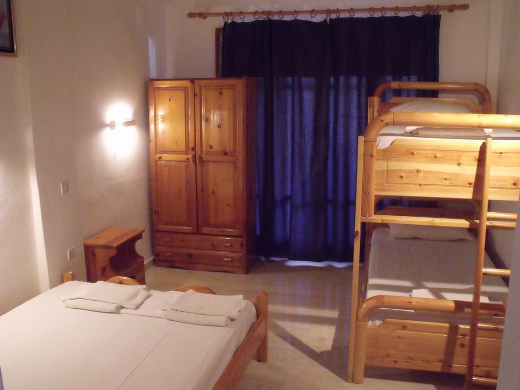Santa Maria Hotel Vitaládes Стая снимка